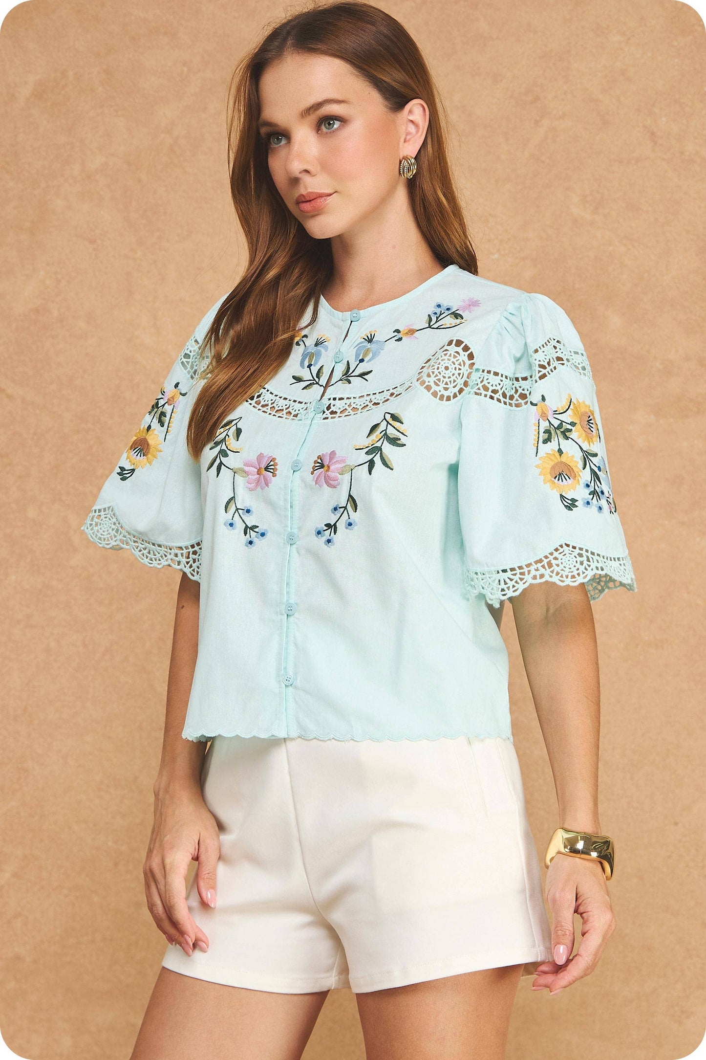 Embroidered Floral Lace Detail Scalloped Short Sleeve Top