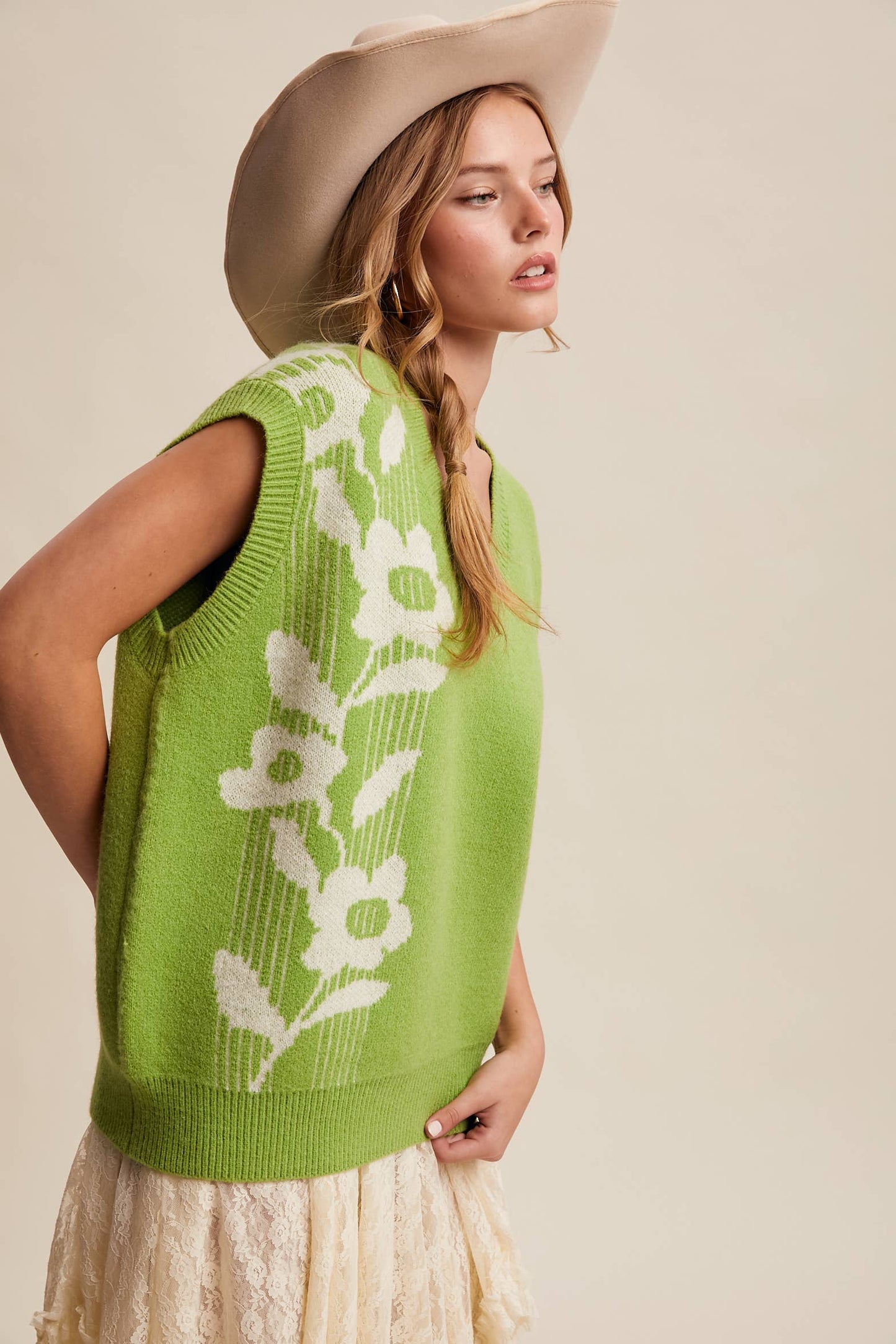 Intarsia Floral Knit Sweater Vest