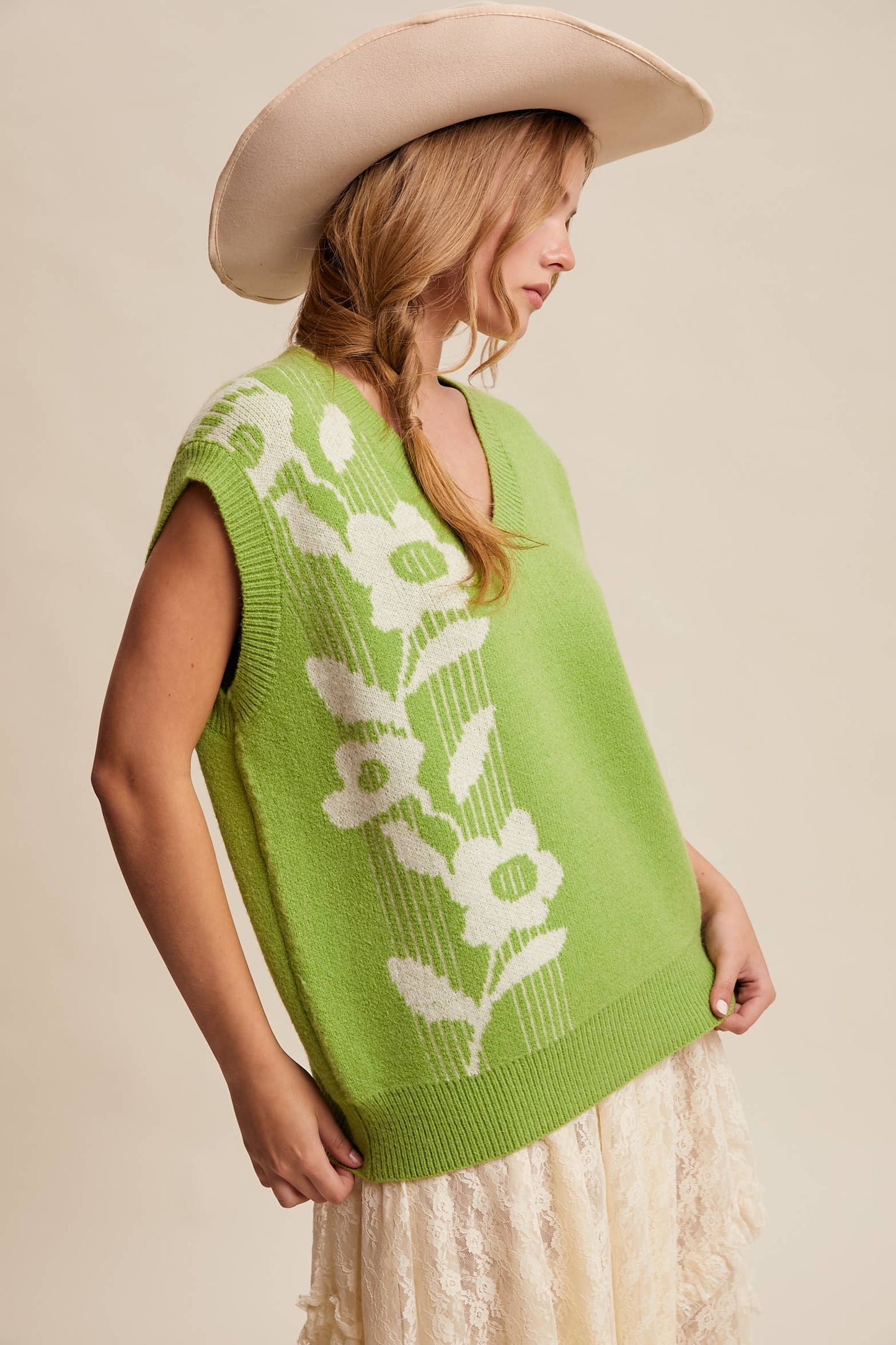 Intarsia Floral Knit Sweater Vest
