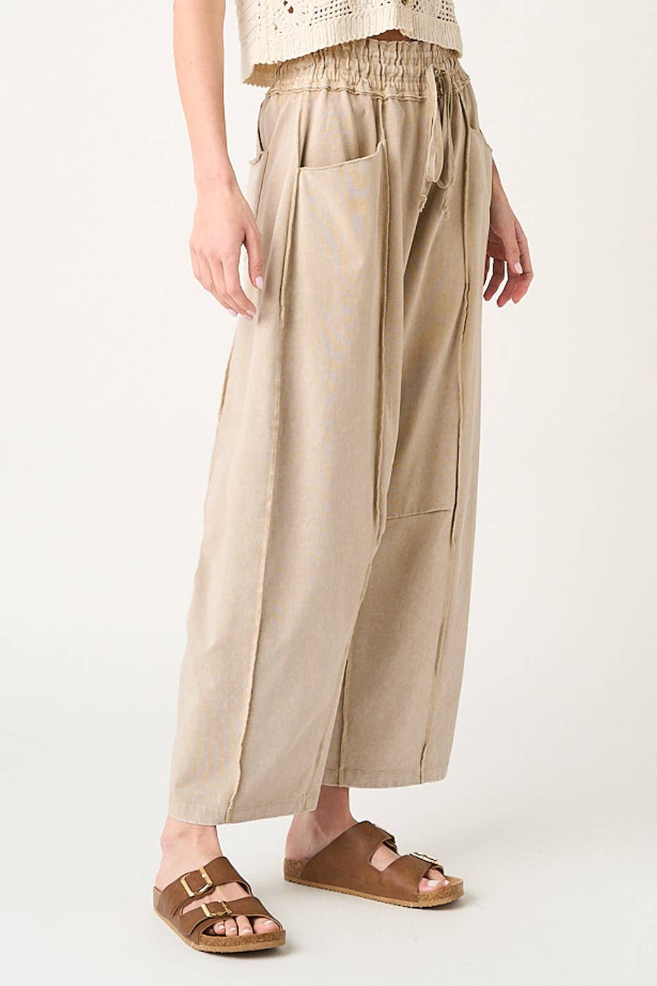 MINERAL WASH SEAM DETAIL PULL ON BARREL PANTS