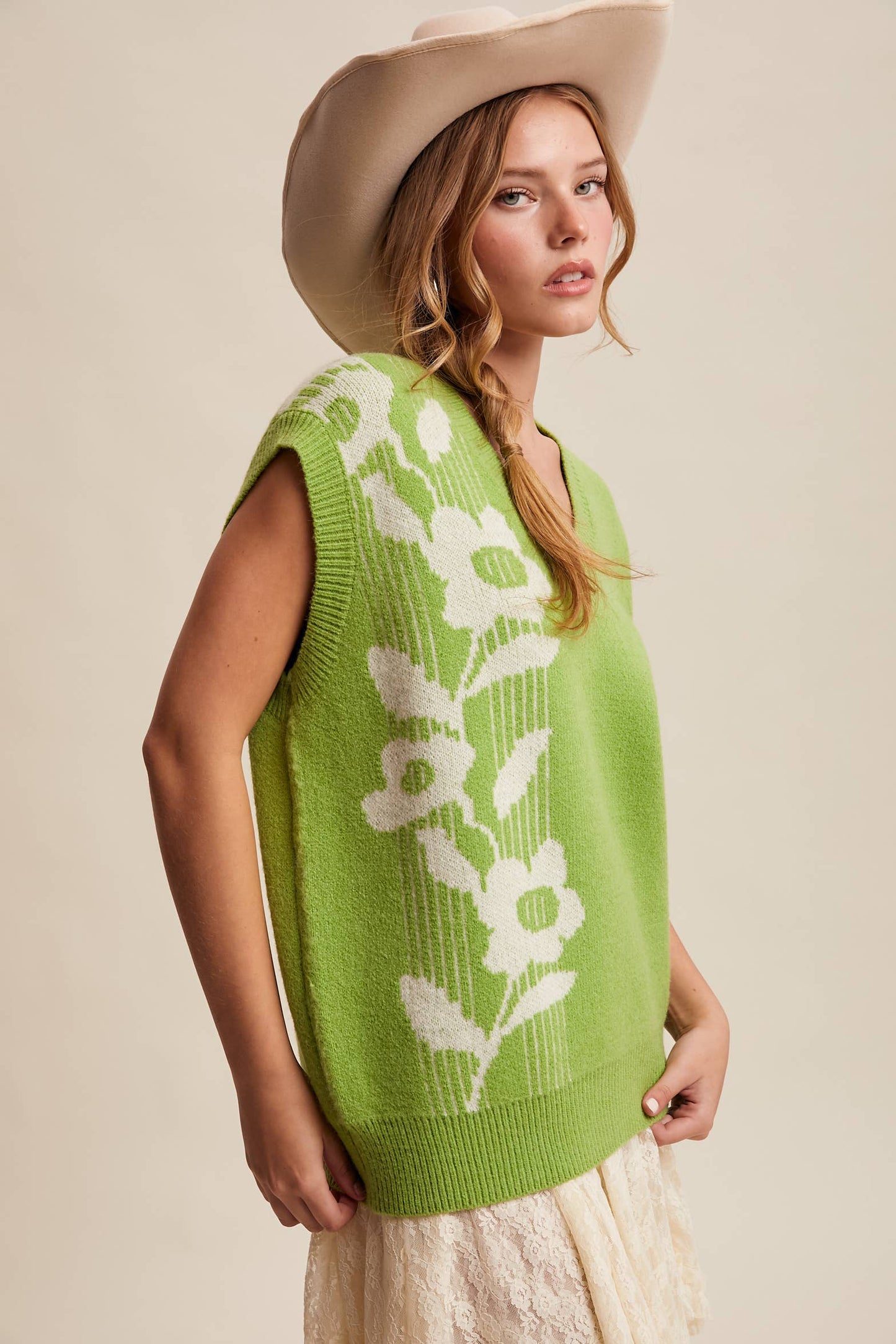 Intarsia Floral Knit Sweater Vest