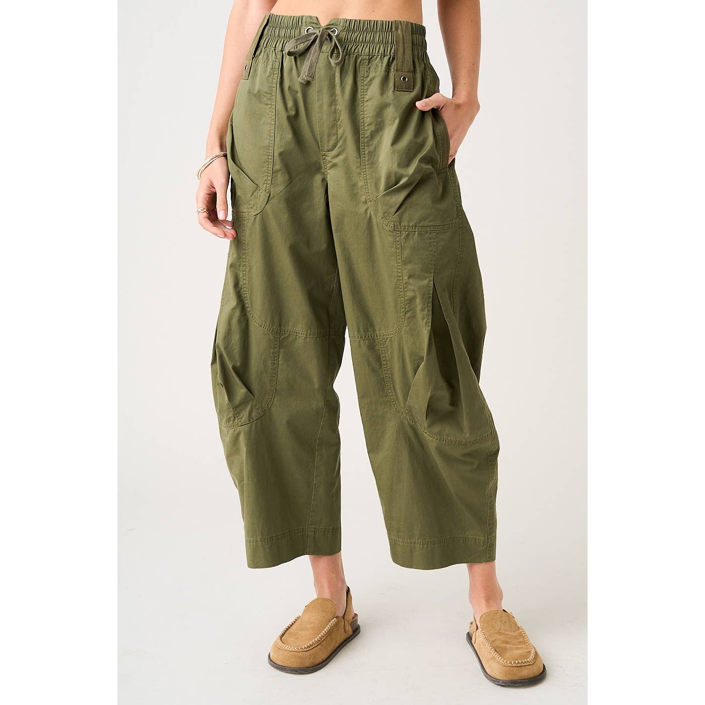 WASHED UTILITY PARACHUTE LOOSE FIT CARGO PANTS