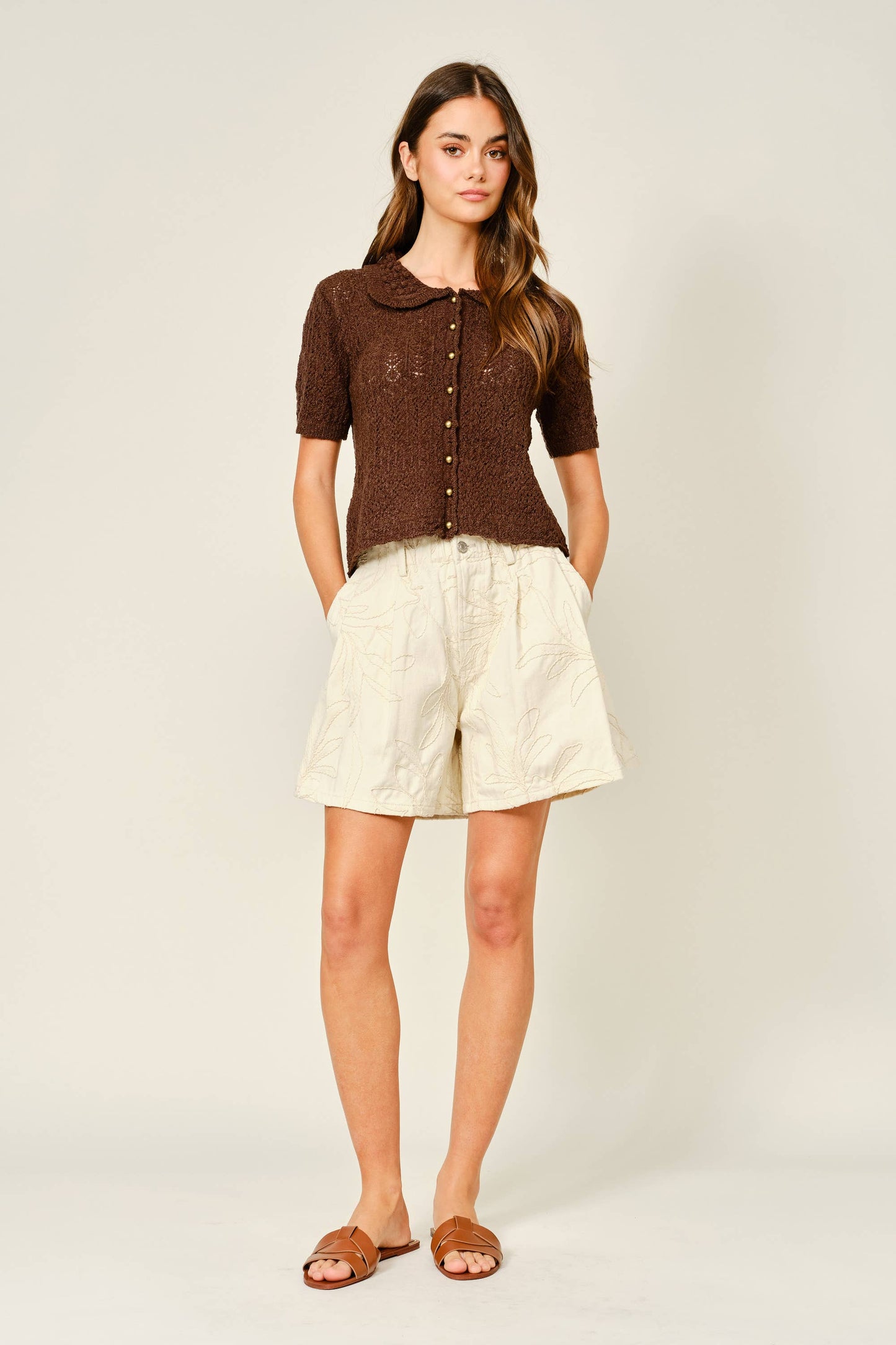 AJP6010 EMBROIDERED COTTON FLARE SHORTS
