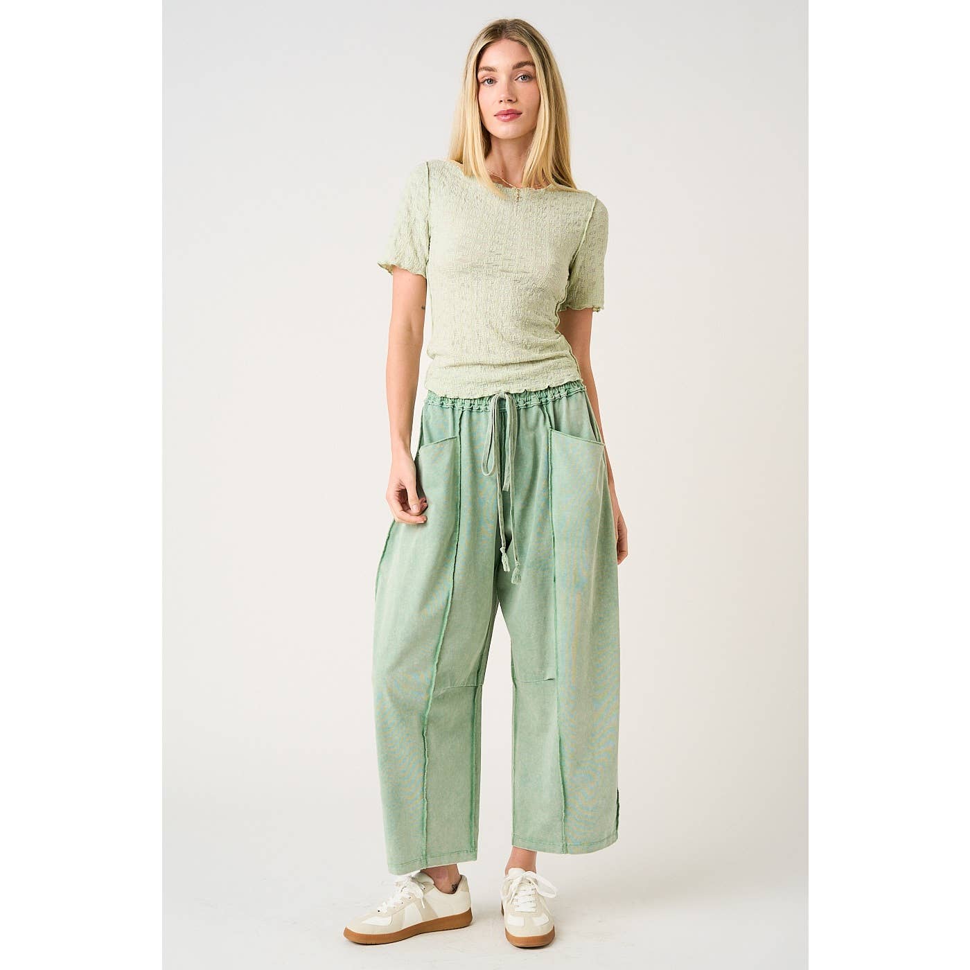 MINERAL WASH SEAM DETAIL PULL ON BARREL PANTS