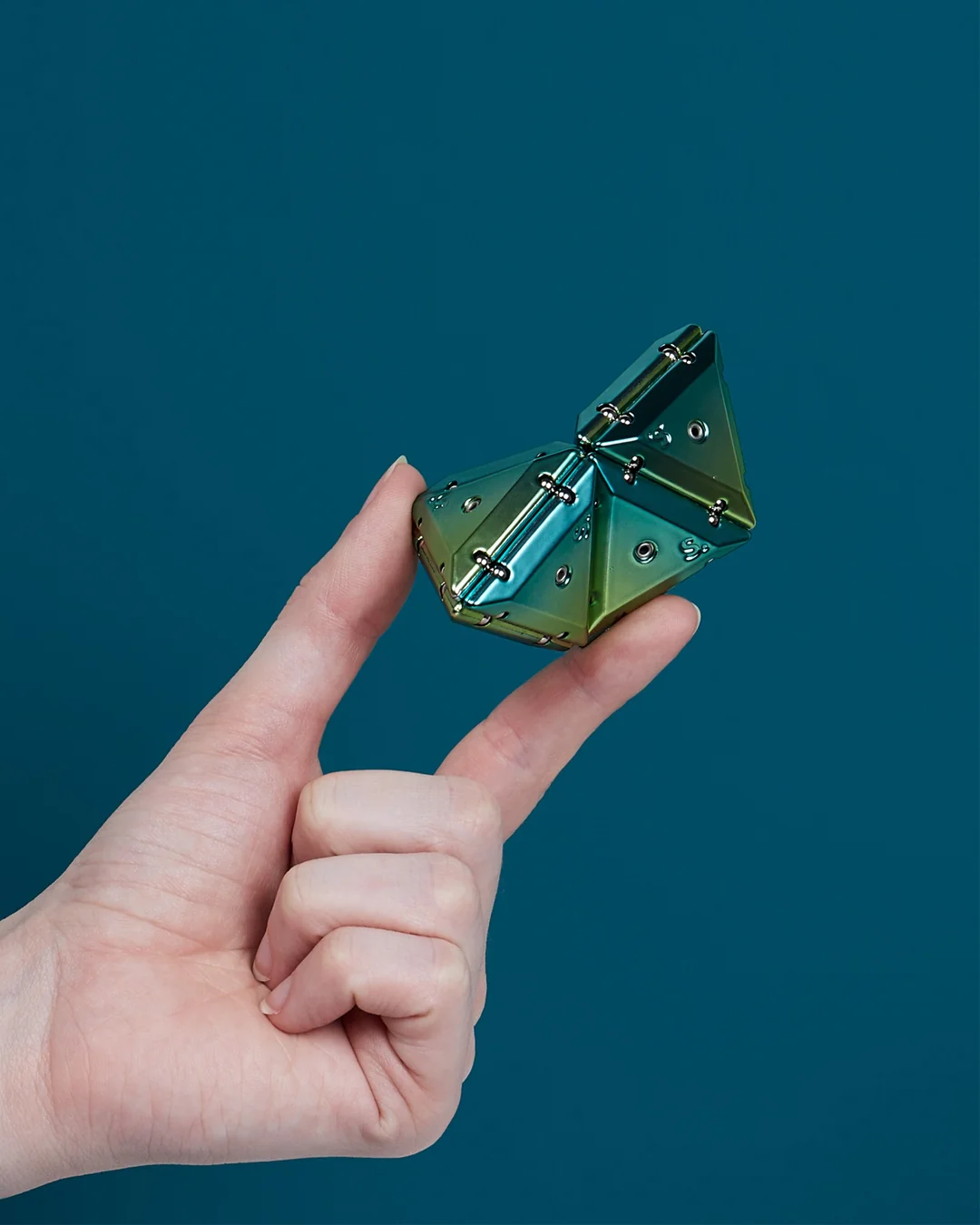 Geode Chrome Pyramid Fidget Toy - Speks