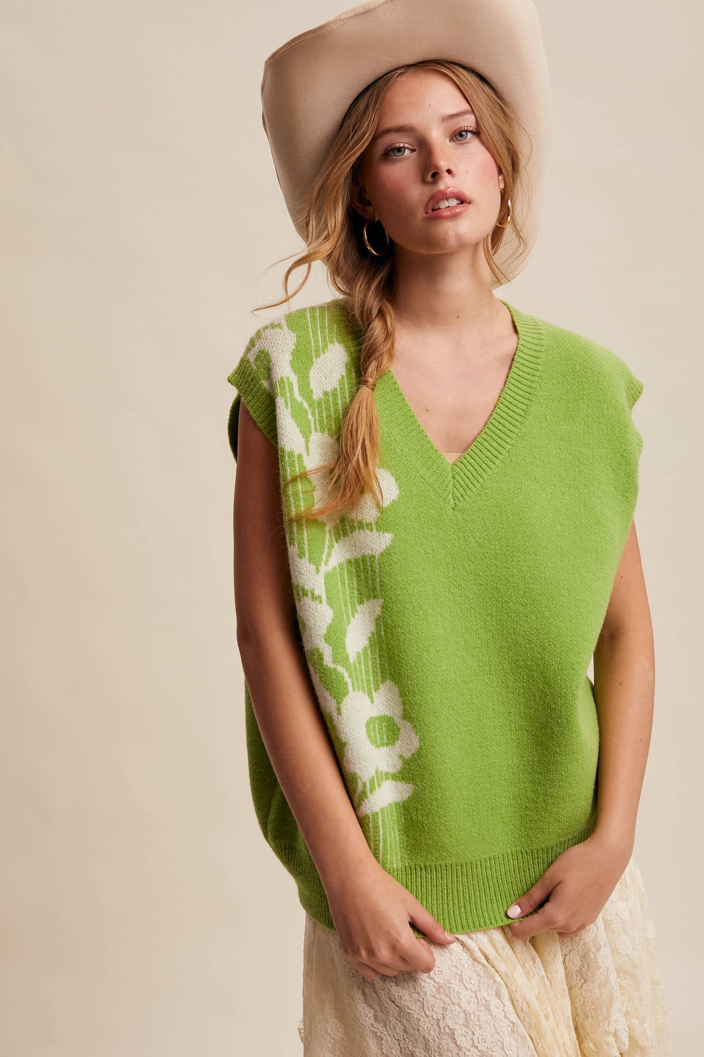 Intarsia Floral Knit Sweater Vest
