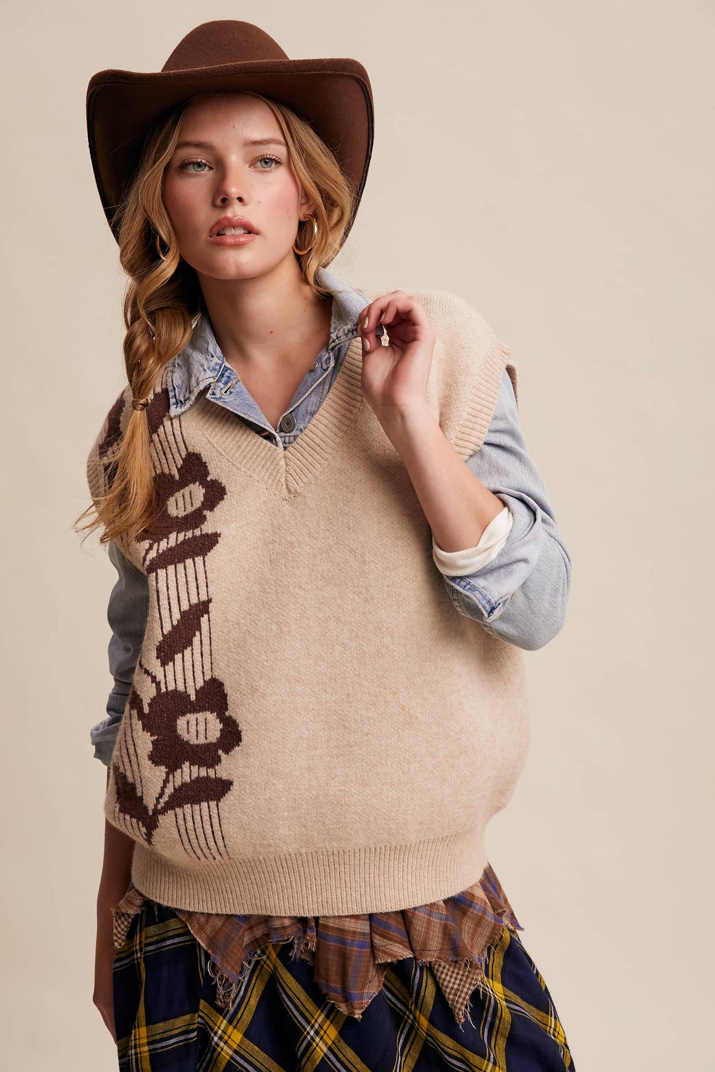 Intarsia Floral Knit Sweater Vest