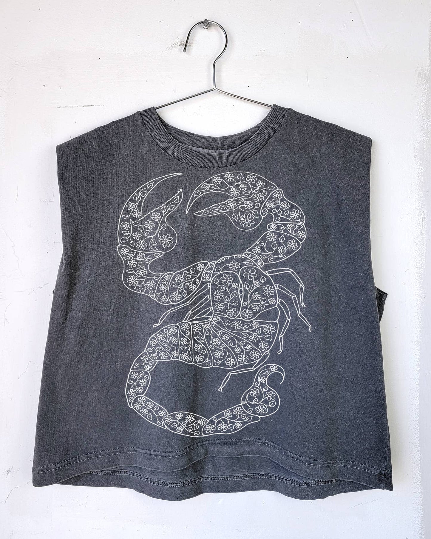 Scorpion Joan Heavyweight Muscle Tee