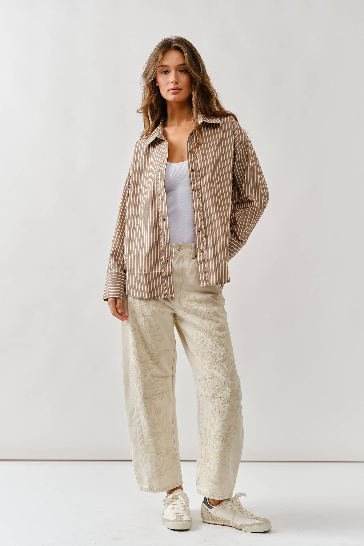 Embroidered Detail Cotton Barrel Pants